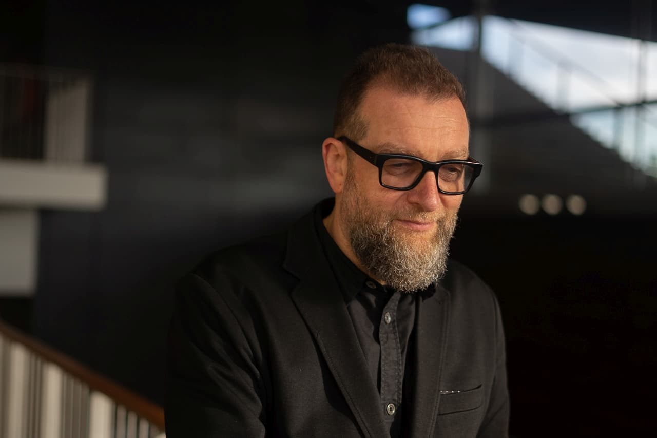 ec123ddf-07d5-4c6a-b59a-663ebfe27819